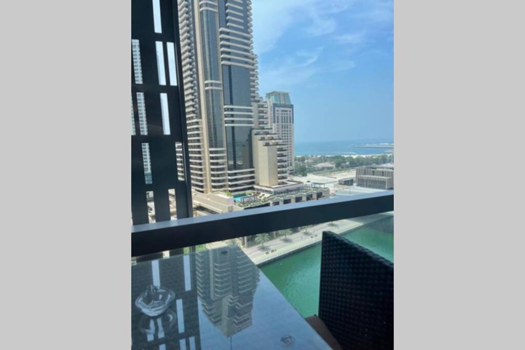 Cayan Tower Luxury Apartment With Sea View Dubai Eksteriør billede