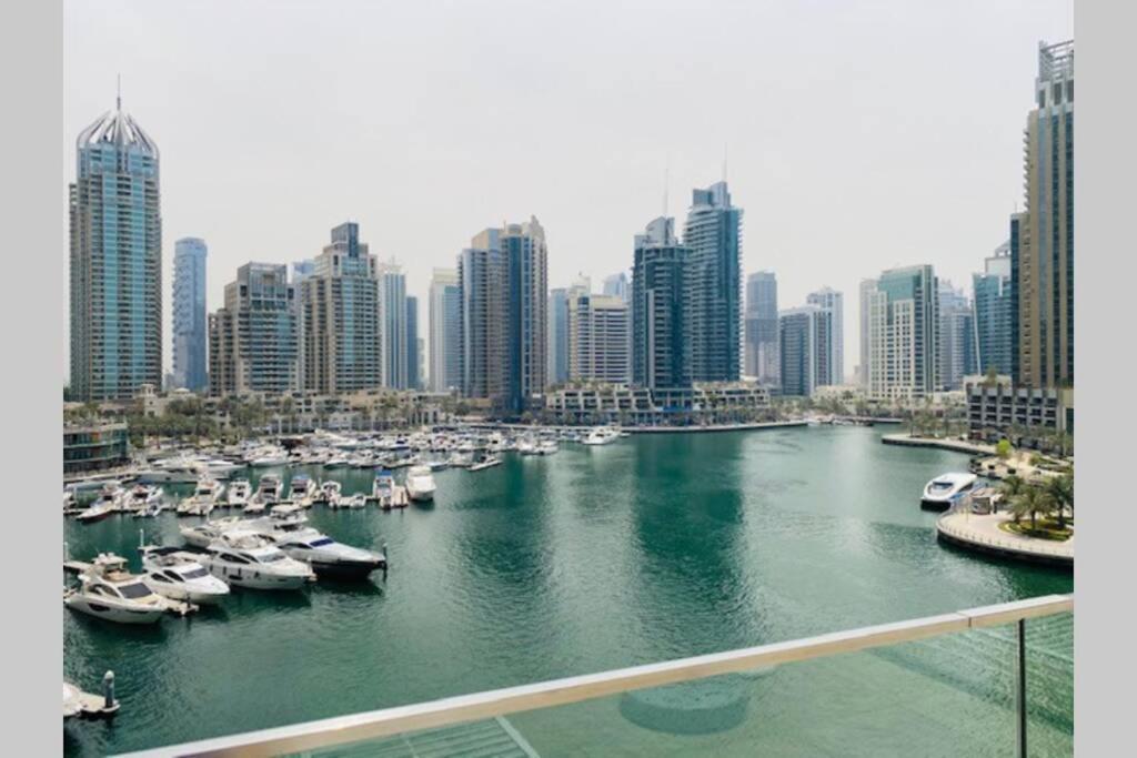 Cayan Tower Luxury Apartment With Sea View Dubai Eksteriør billede