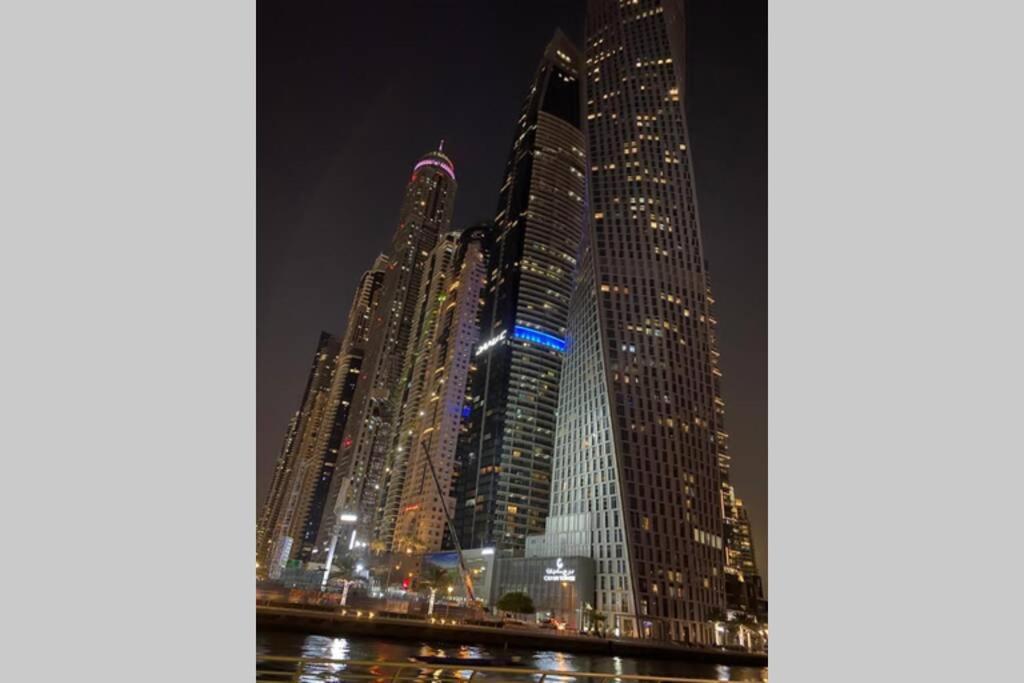 Cayan Tower Luxury Apartment With Sea View Dubai Eksteriør billede